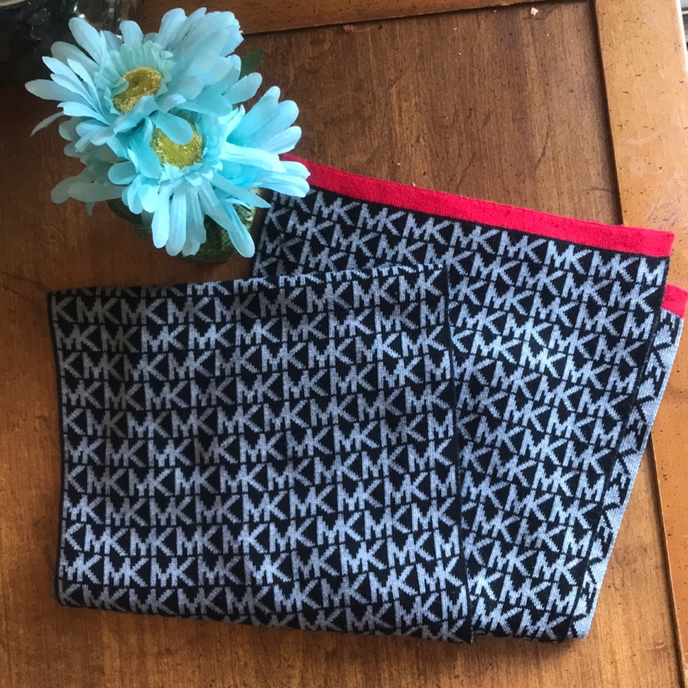 Michael Kors scarf